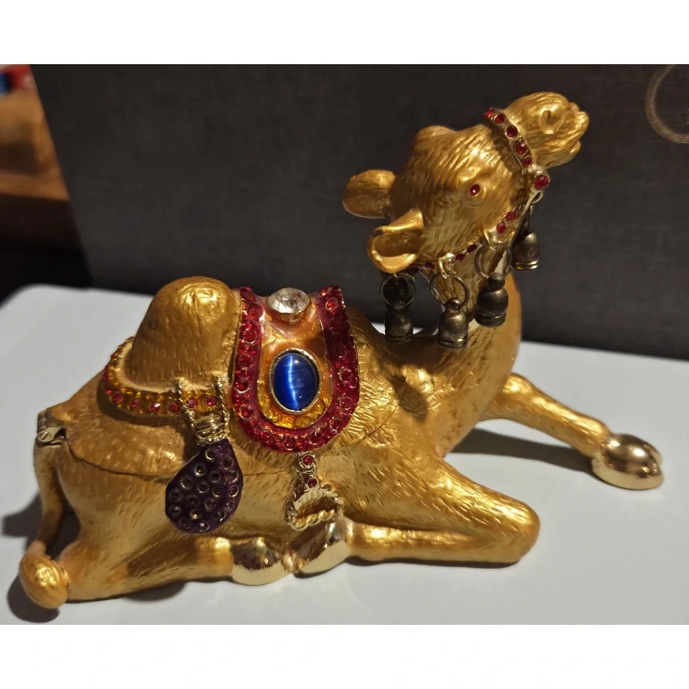 Vintage QIFU Trinket Box Camel Gold Tone Metal Enamel With‎ Jewels Rhinestone